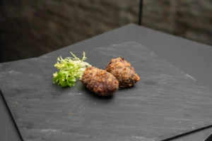 Holländisches Schnitzel (Schweinehack mit Käse)