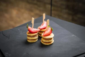 Mini-Pfannkuchen mit Schokoladenmousse