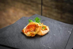 Tomaten im Blätterteig gebacken